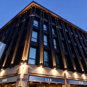 **** Hotel Unahotels Cusani Italia